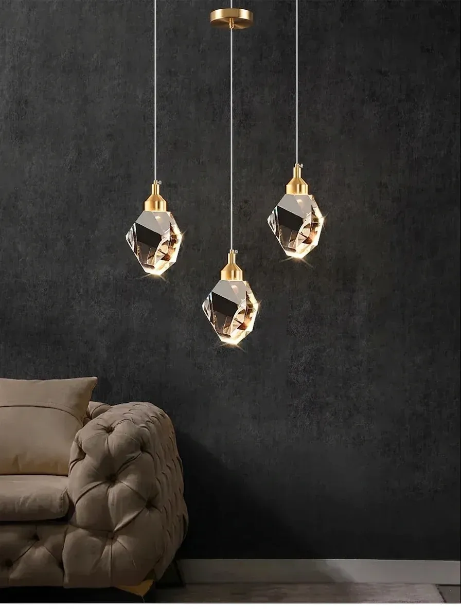 מנורת תלייה קריסטל נחושת בגוון ענברי