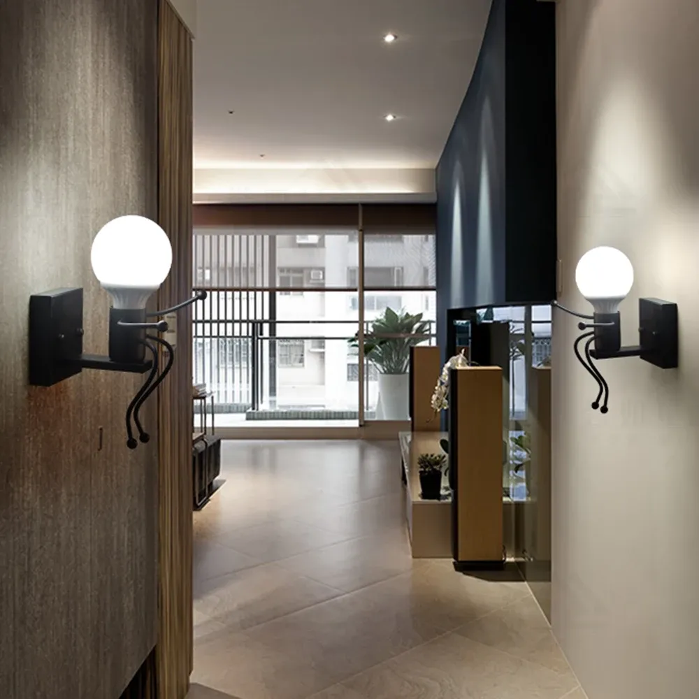 מנורת קיר רובוט ממתכת עם בית נורה E27