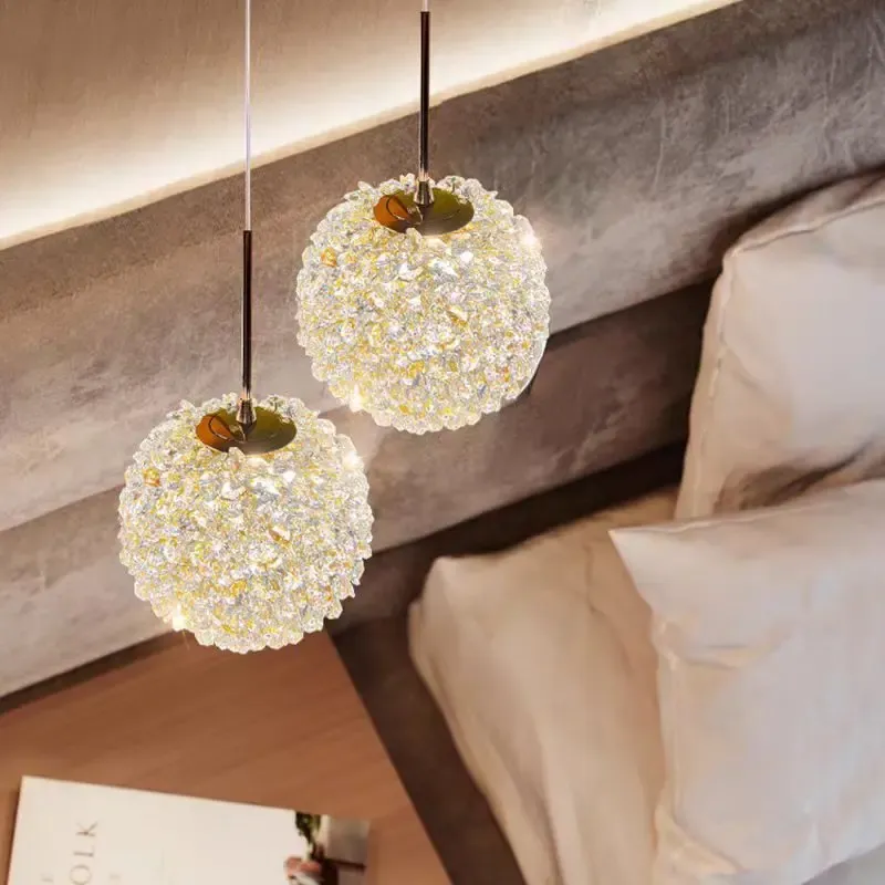 נברשת קריסטל זהובה צרה בסגנון אירופי