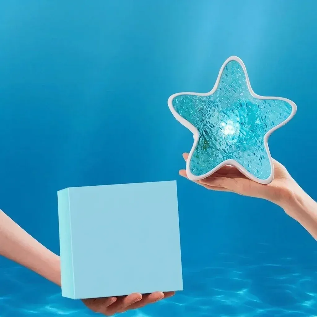 מקרן כוכב ים כחול לבן נקי