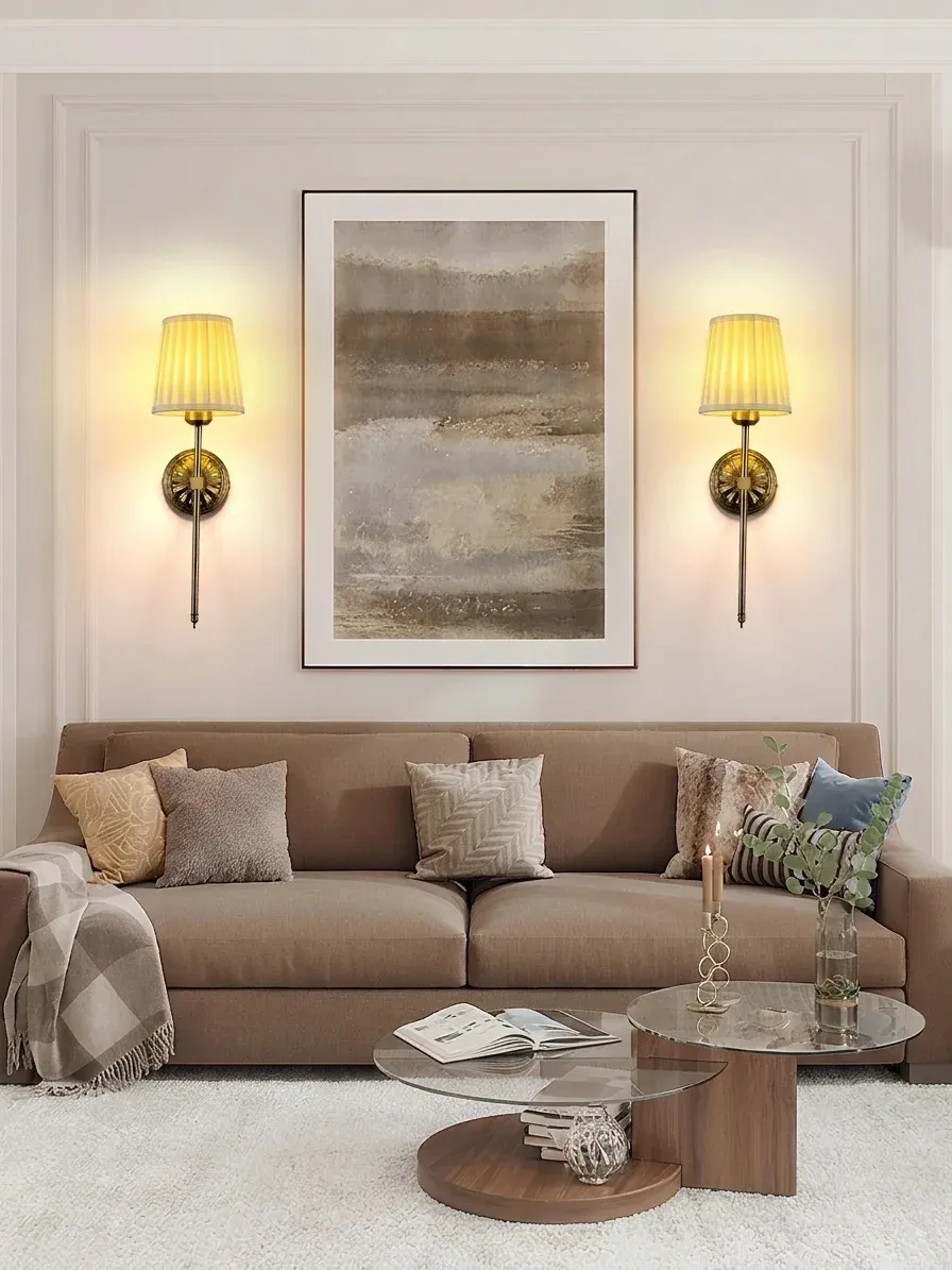 מנורת קיר נטענת אלחוטית עם אהיל קפלים